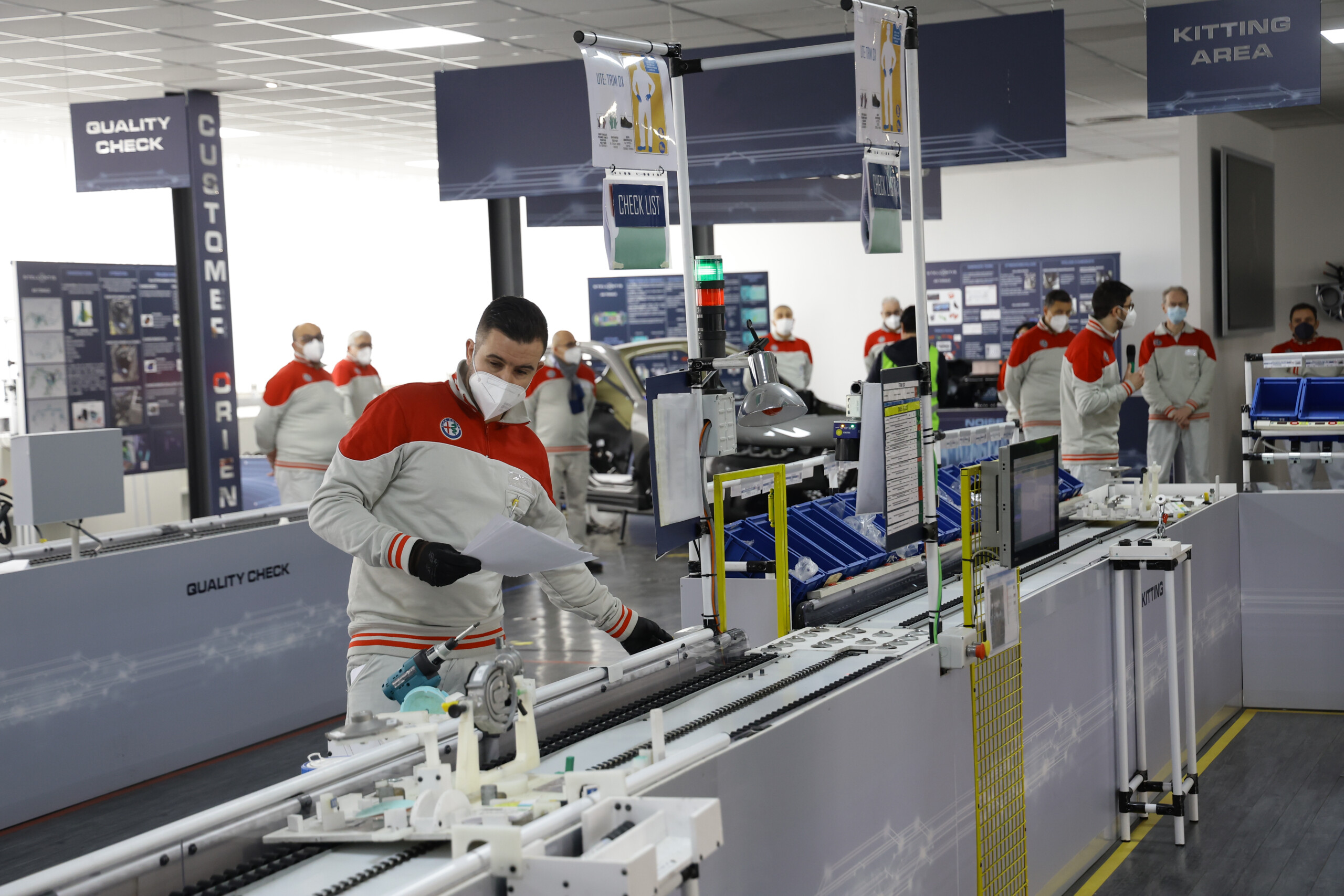 industrie istat en 2025 la production recule de 02 scaled