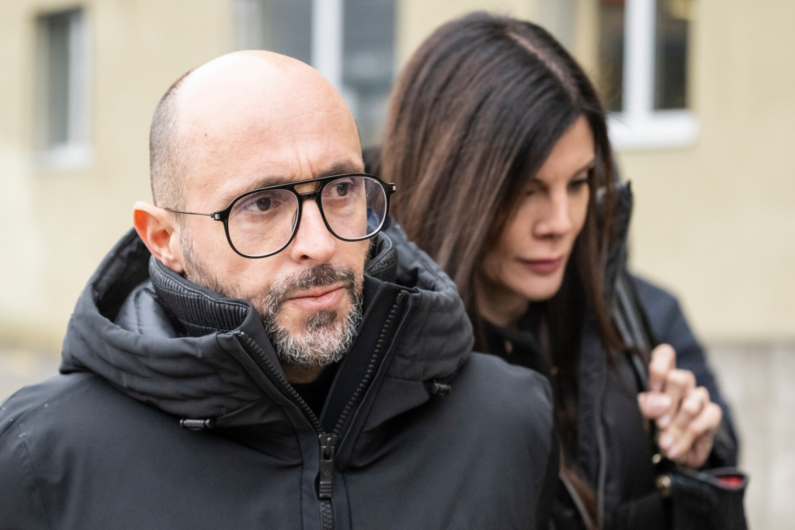 crans montana les proches des victimes contre moretti vous avez cause la mort de nos enfants scaled