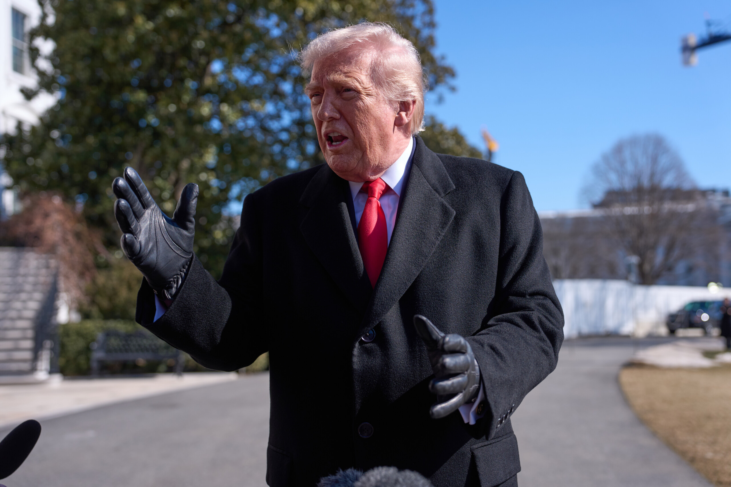 iran trump nous aurons besoin dun deuxieme porte avions si nous ne parvenons pas a un accord scaled