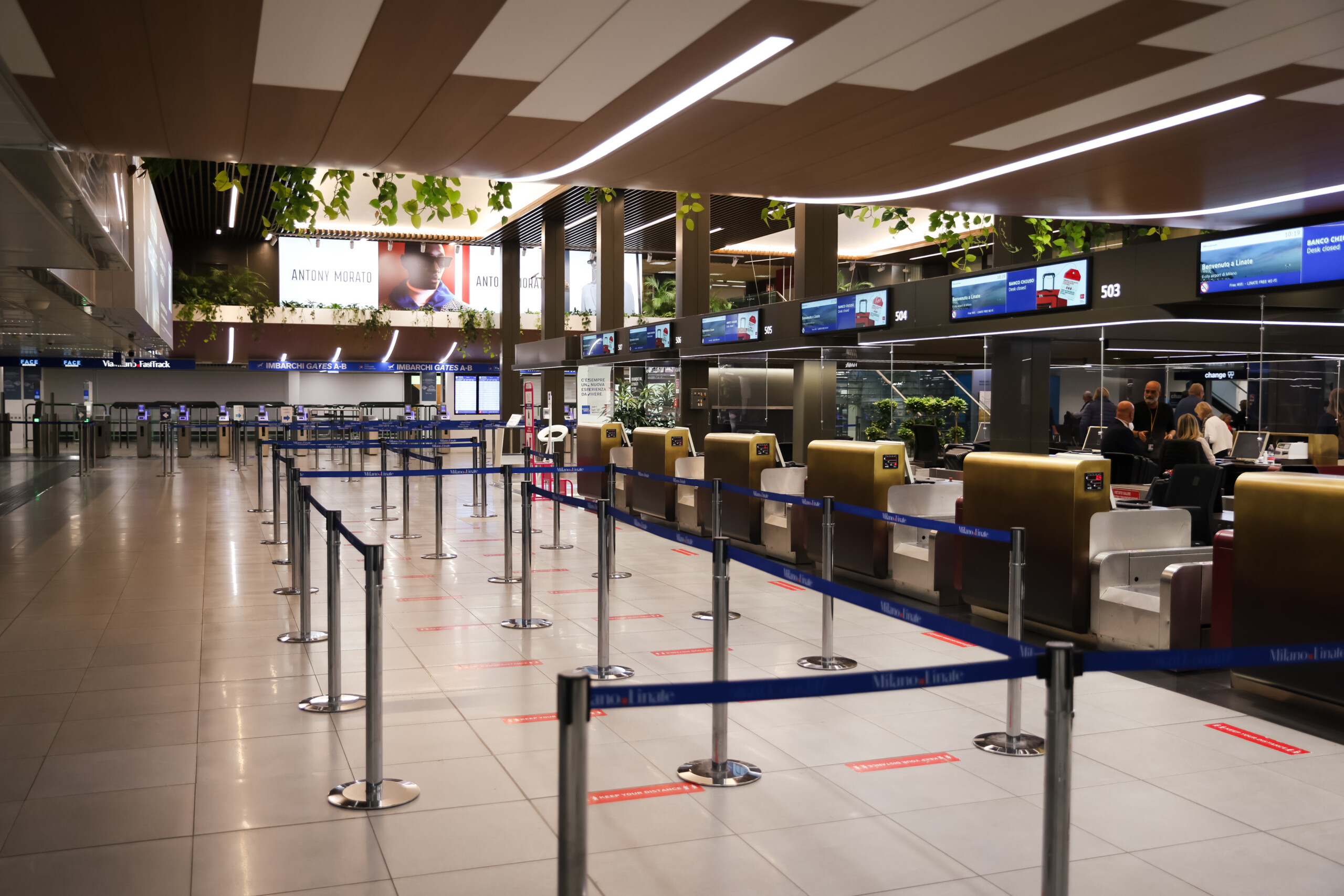 Les syndicats reportent la grève dans le transport aérien au 26 février 1 les syndicats reportent la greve dans le transport aerien au 26 fevrier scaled