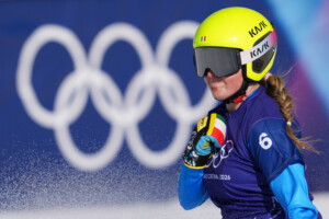 milan cortina moioli remporte la medaille de bronze en snowboard cross