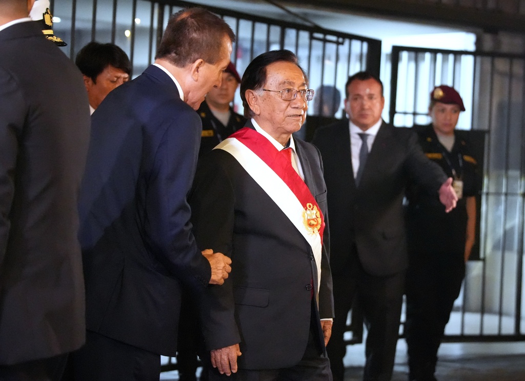 Pérou, le Congrès élit José María Balcázar président par intérim 1 perou le congres elit jose maria balcazar president par interim