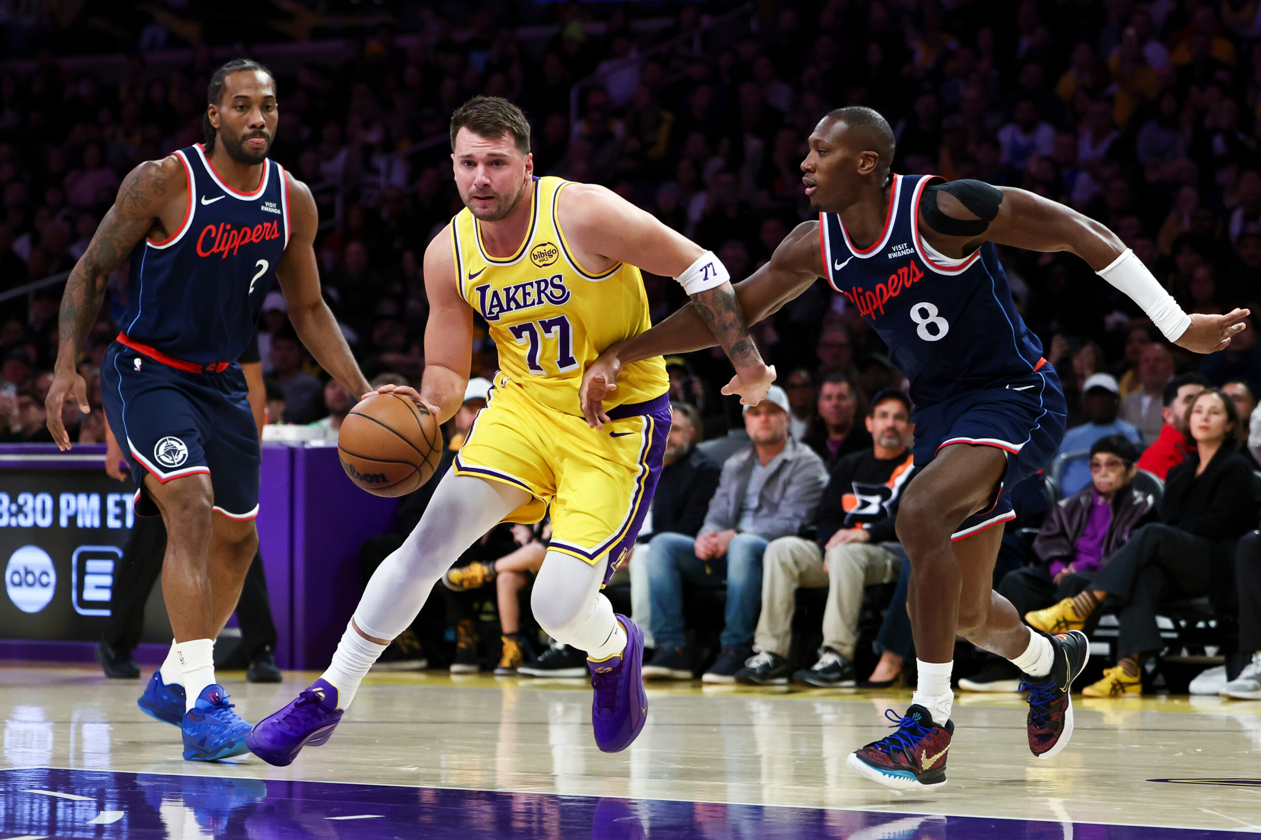 nba doncic mene les lakers dans le derby de los angeles oklahoma et denver simposent scaled