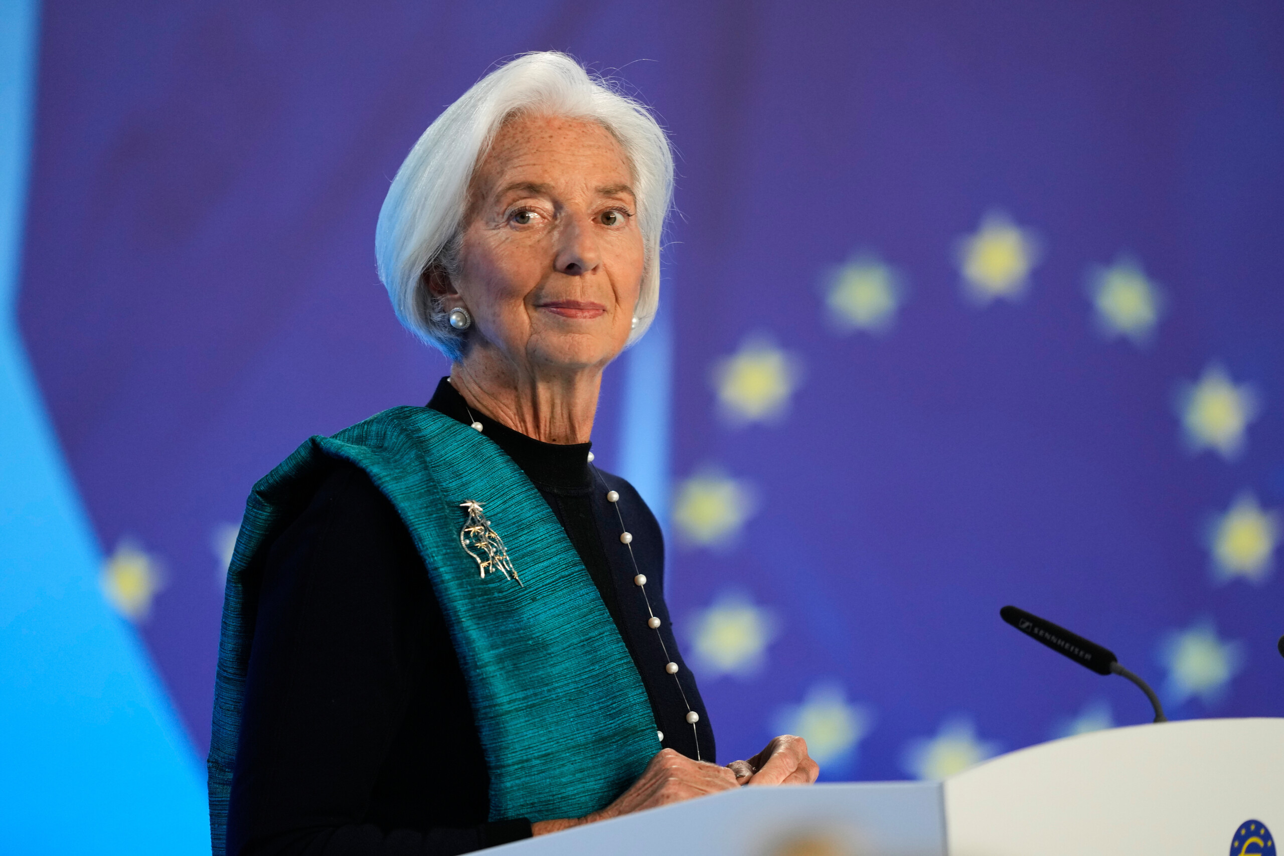 bce lagarde confirme lhypothese de base est de terminer le mandat pour mener a bien la mission scaled