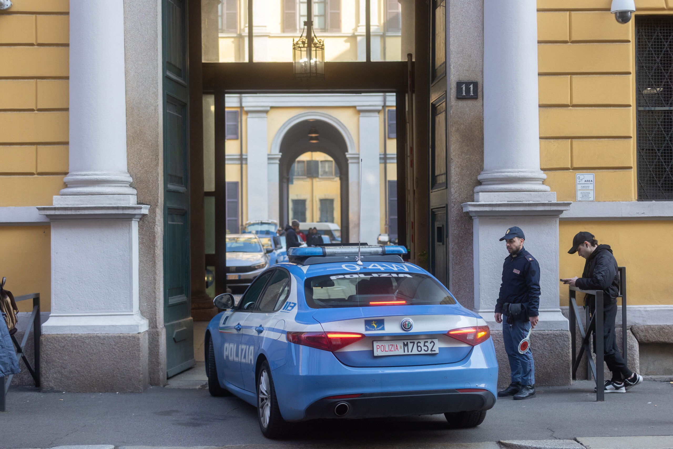 rogoredo collegues de cinturrino il demandait de la drogue et de largent pour eviter les arrestations scaled