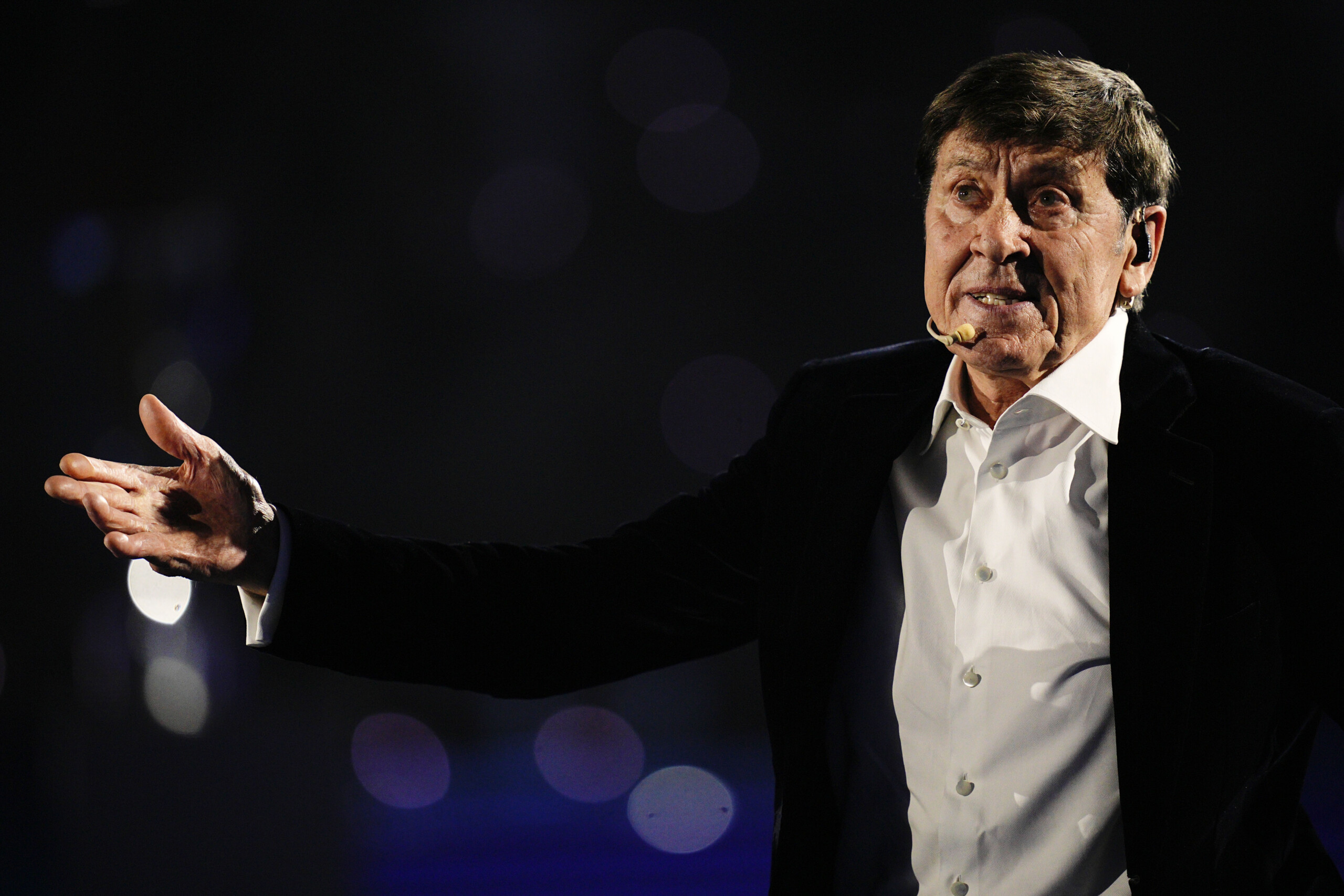 Sanremo, Morandi à Tredici Pietro : « Ce soir à l'Ariston, mais reste notre enfant » 1 sanremo morandi a tredici pietro ce soir a lariston mais reste notre enfant scaled