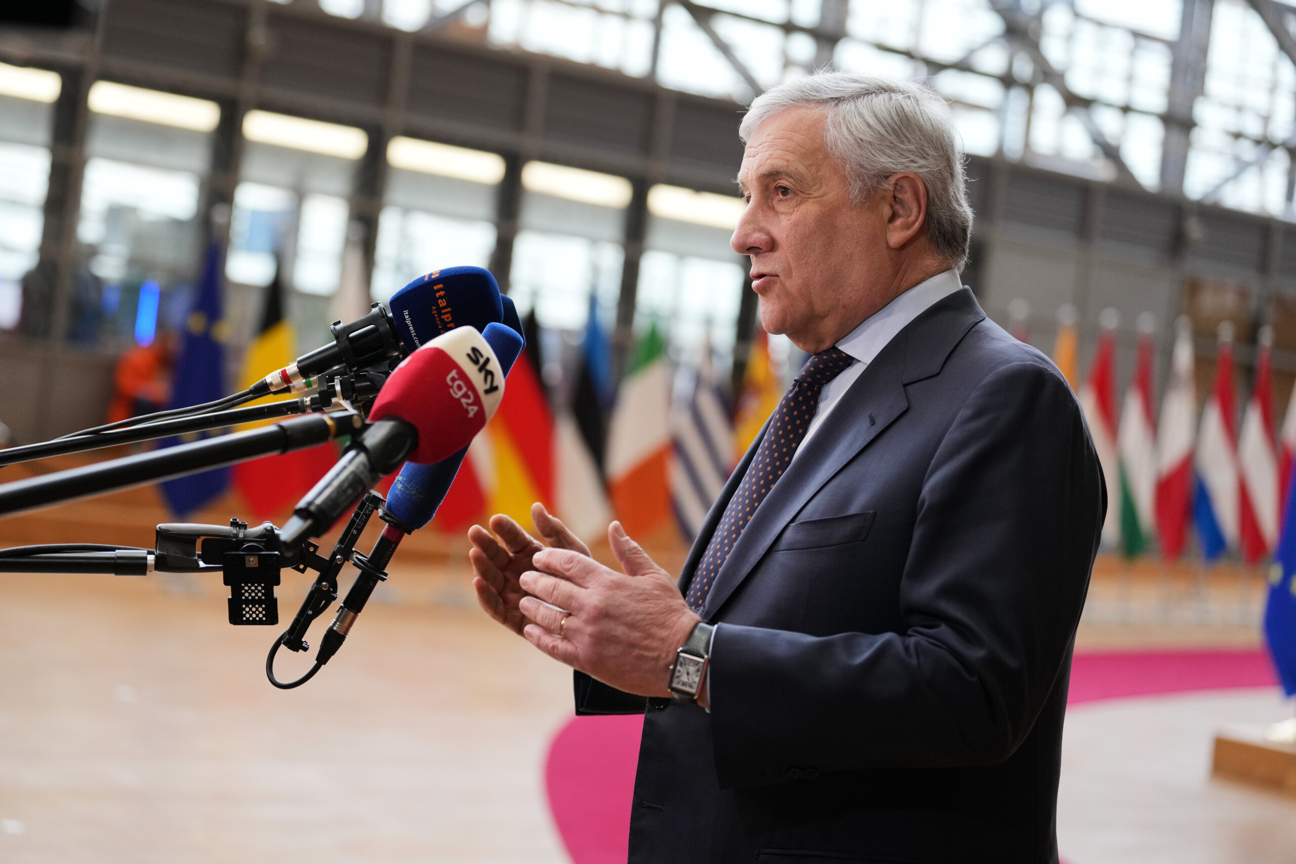 ukraine tajani une paix juste est le seul choix possible apres quatre ans lengagement se renouvelle scaled