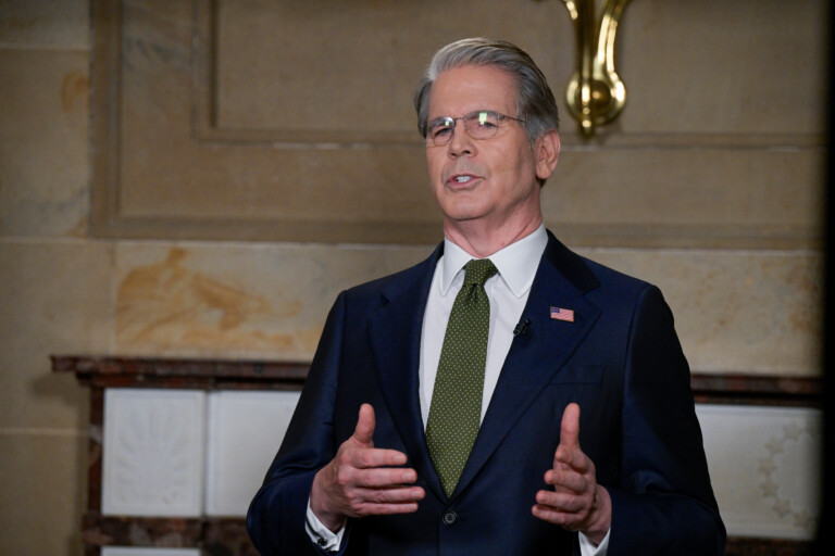 iran nouvelles sanctions americaines programme de missiles et flotte fantome dans le viseur