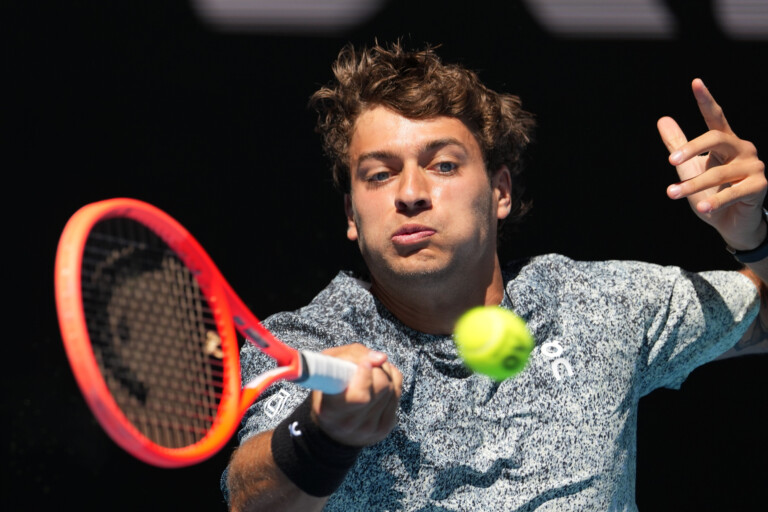 tennis atp 500 acapulco cobolli and bellucci into the quarterfinals