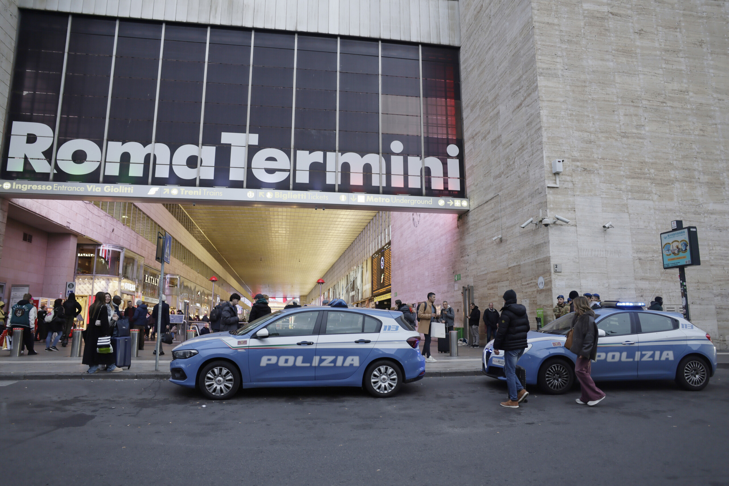 Vols à Rome Termini, l'ancienne caissière : « J'ai commis des imprudences, mais je ne suis pas une voleuse » 1 vols a rome termini lancienne caissiere jai commis des imprudences mais je ne suis pas une voleuse scaled