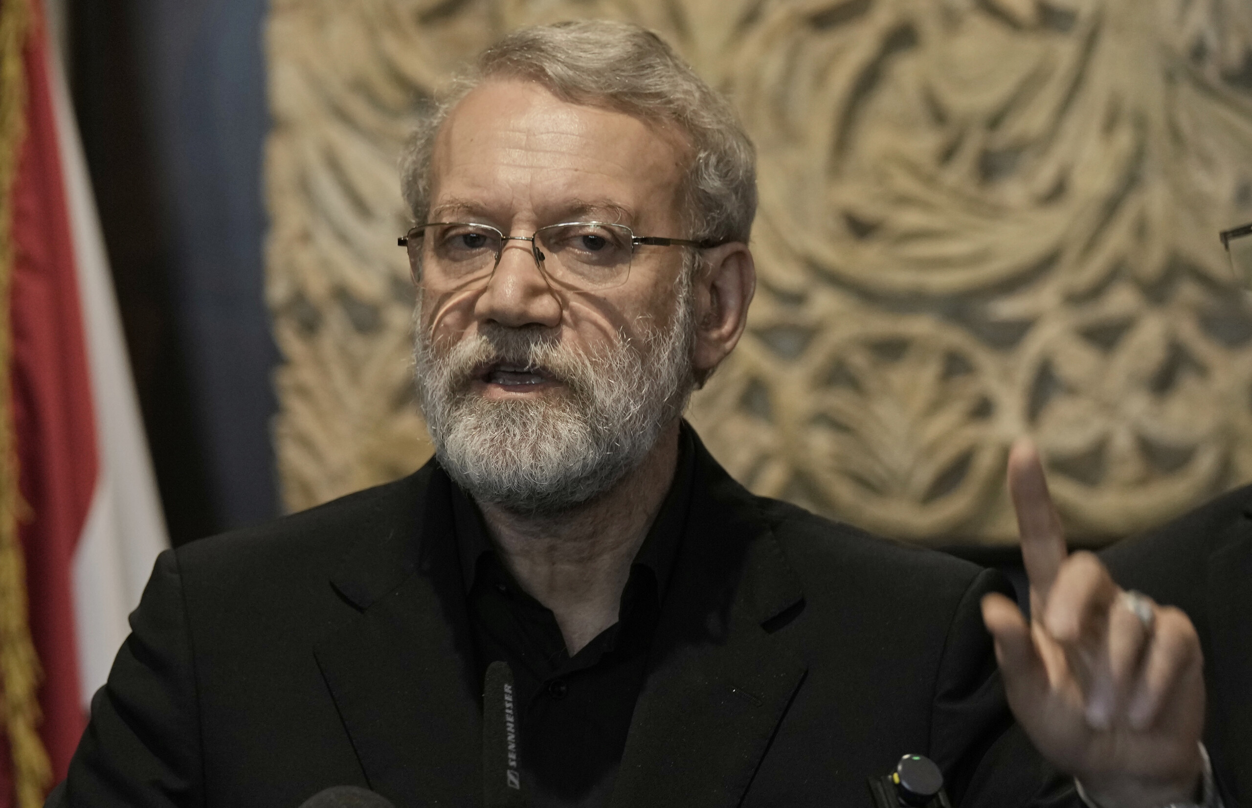 iran chef de la securite larijani nous ne negocierons pas avec les etats unis scaled