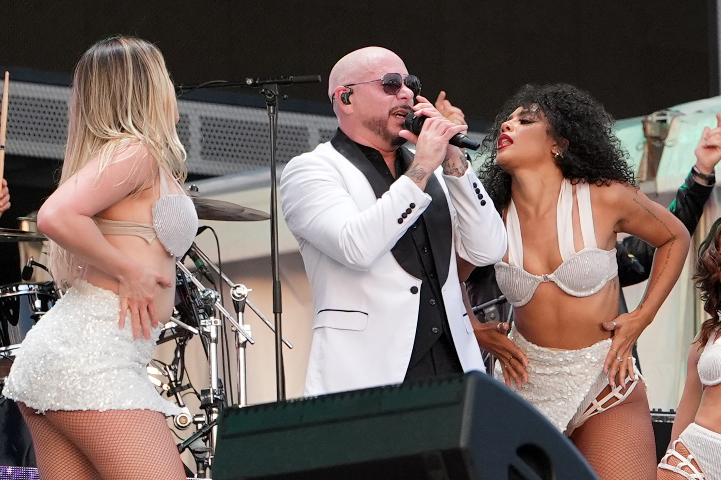 pitbull revient en italie pour un concert unique le 9 septembre a milan