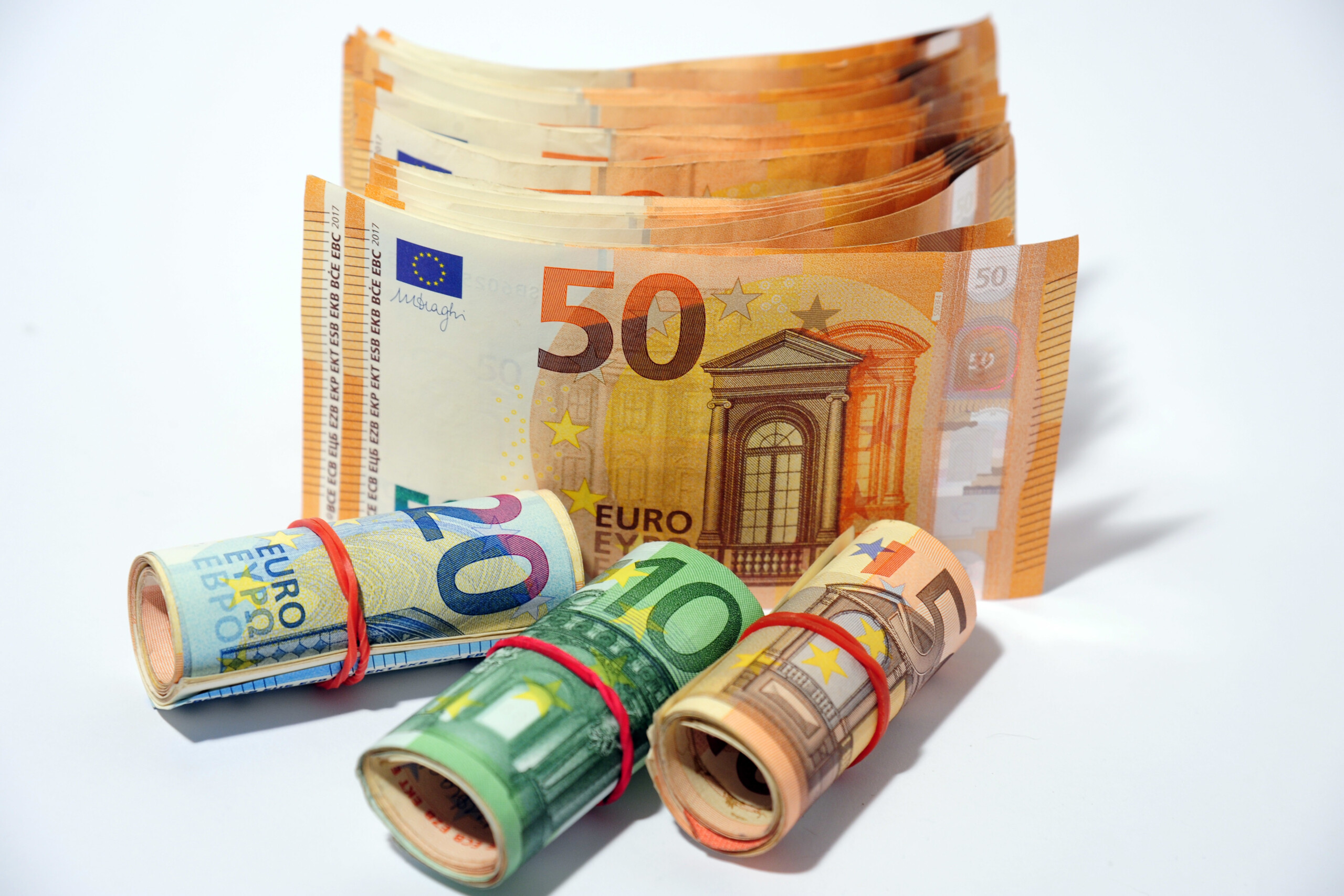 btp valore 112 milliard deuros dordres le dernier jour de placement pour un total de 162 milliards deuros scaled