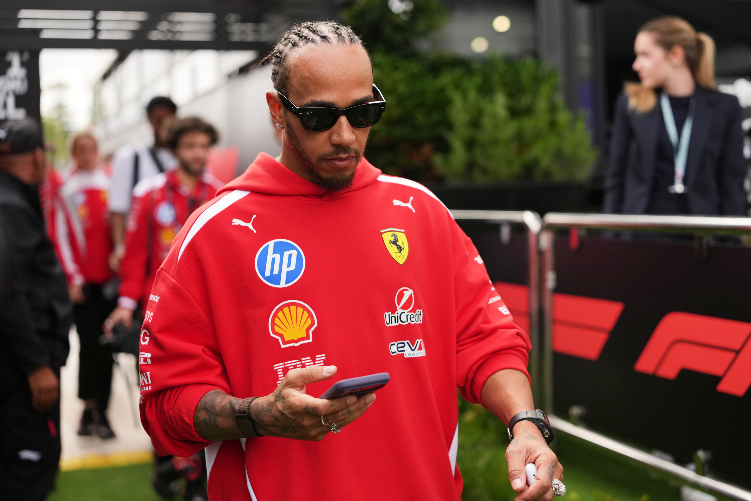 f1 hamilton rattraper mercedes nest pas impossible scaled