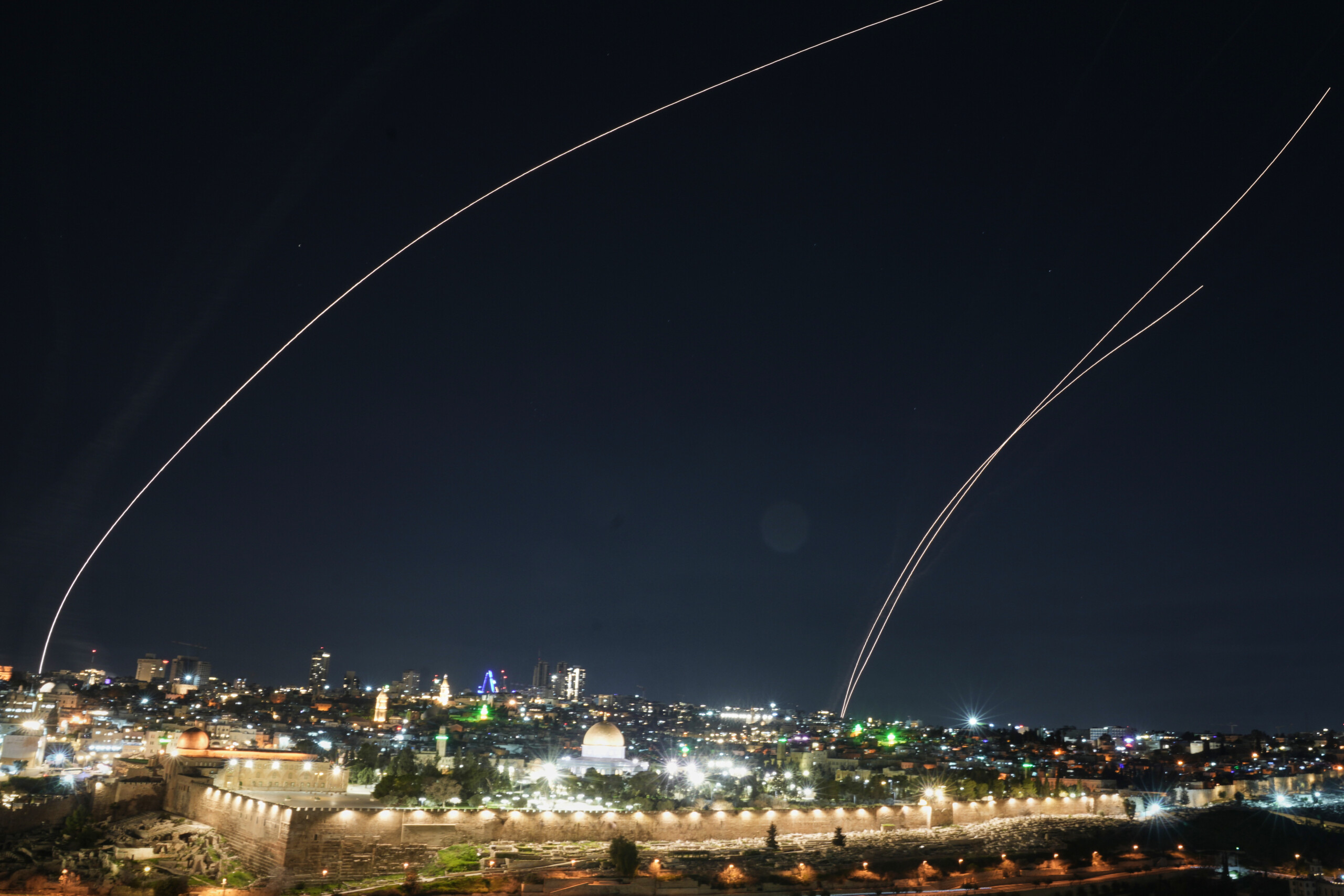 iran pasdaran deux missiles lances contre une base americaine au koweit scaled