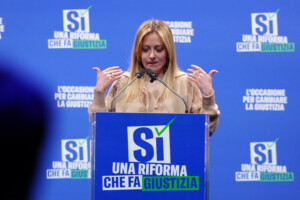 referendum lappel de la premiere ministre meloni ne restez pas les bras croises ne detournez pas le regard