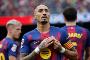 laliga le barca en avalanche sur seville trio raphinha et 4 sur le real