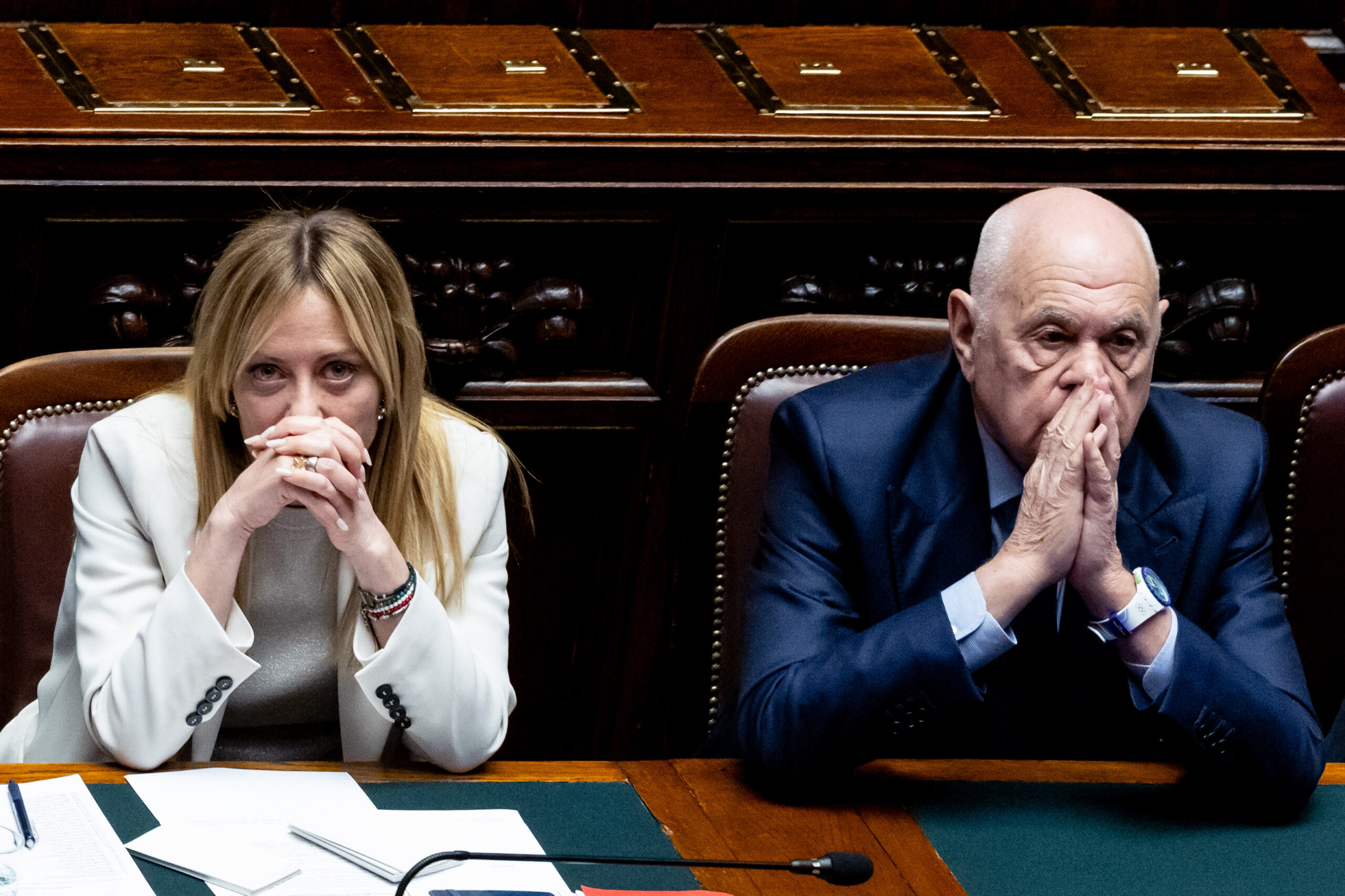 Les pancartes de Rome, Meloni et Nordio brûlées lors d'une manifestation : 3 identifiés 1 les pancartes de rome meloni et nordio brulees lors dune manifestation 3 identifies scaled