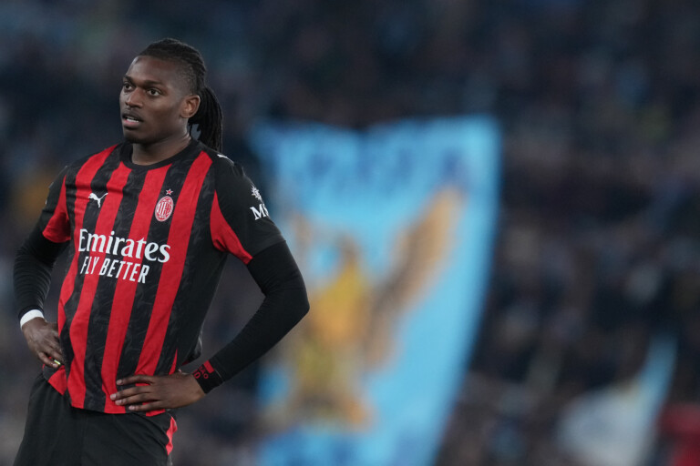 football probleme a ladducteur droit milan sans leao face a turin