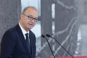 bergame valditara fait grave adopter des mesures contre la criminalite juvenile