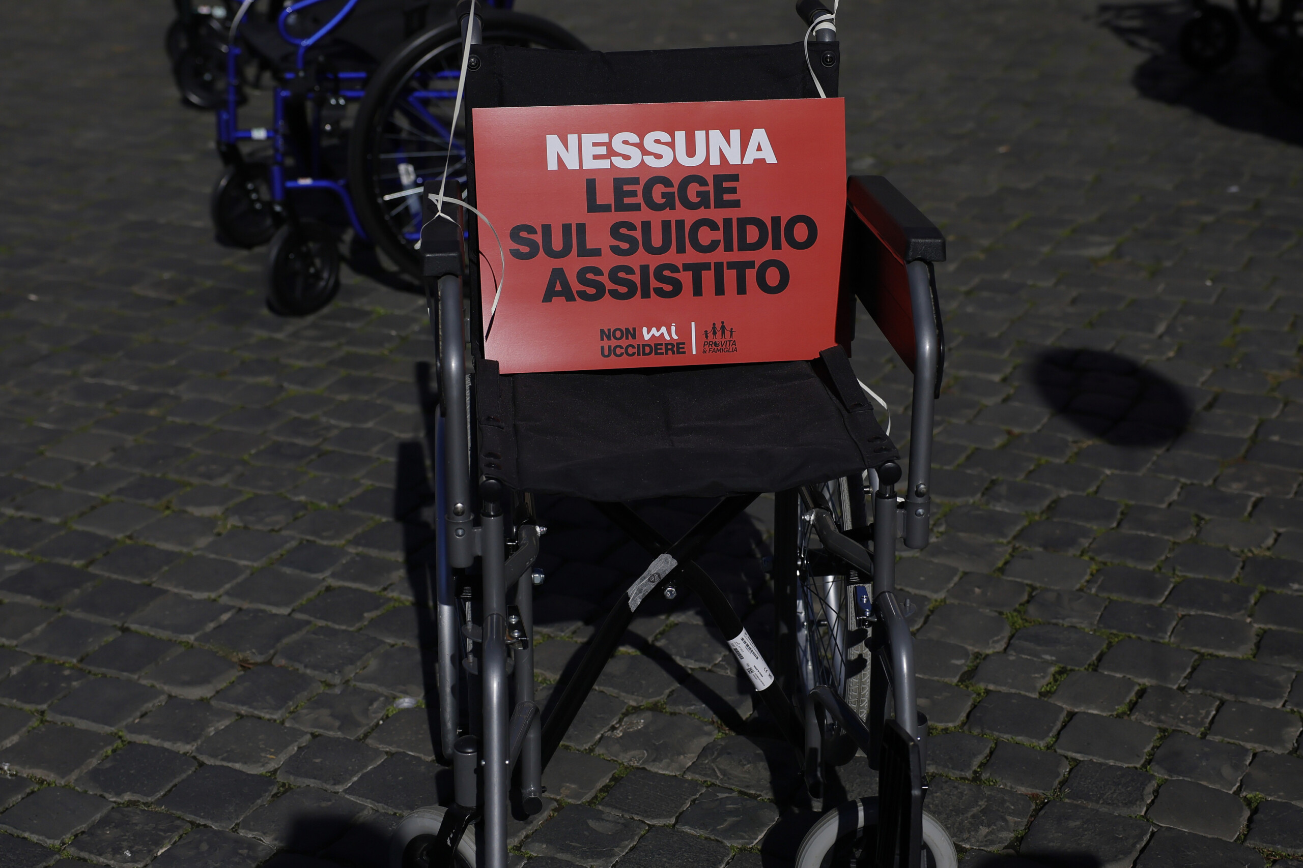 fin de vie deces de libera premier cas en italie avec un dispositif oculaire scaled