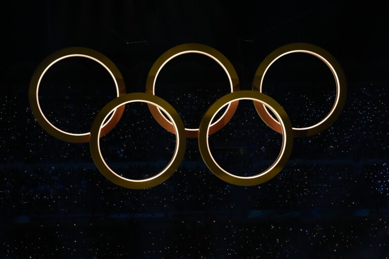 jeux olympiques le cio saligne sur trump les athletes transgenres exclues des competitions feminines