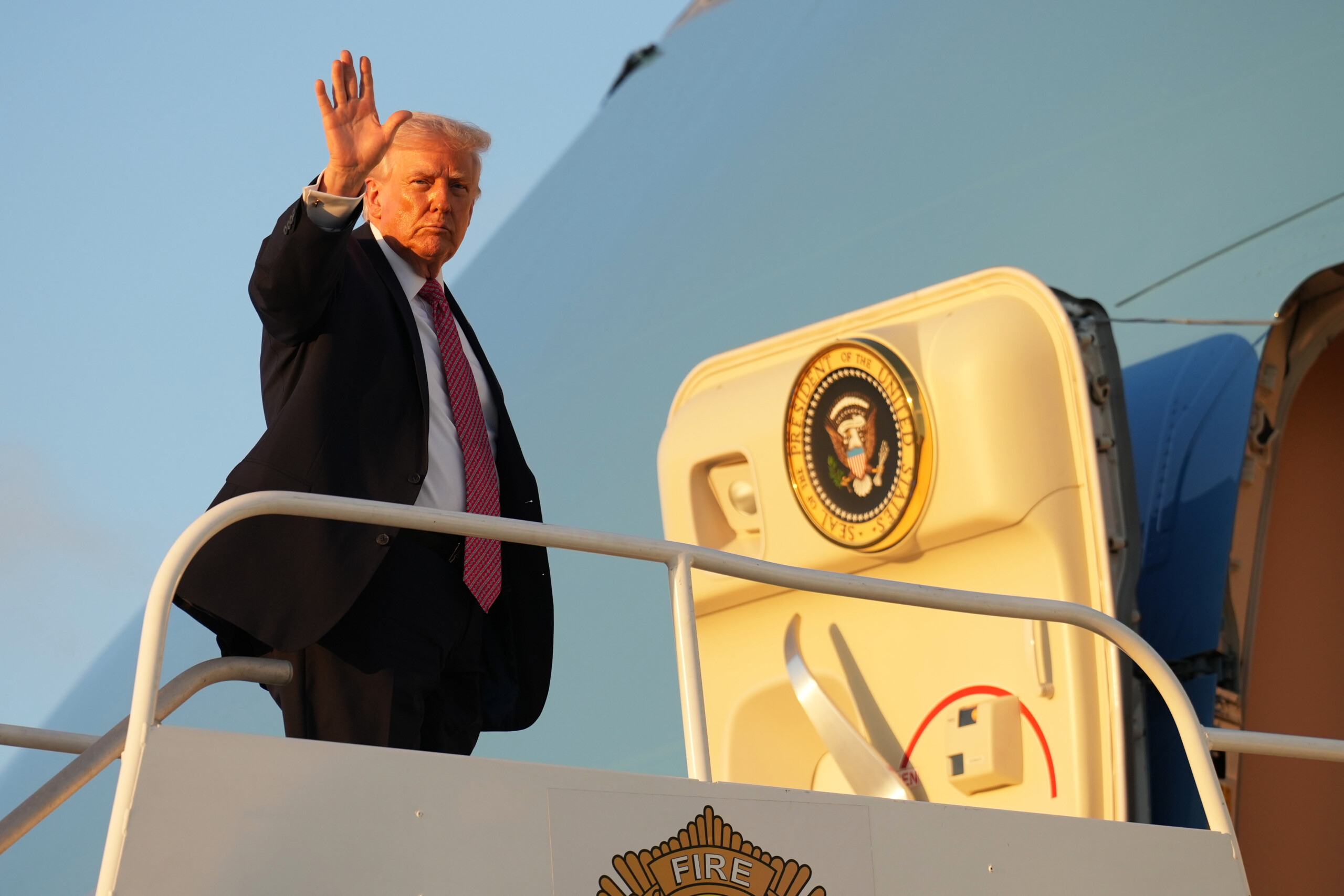 trump envisage une operation visant a extraire de luranium iranien scaled