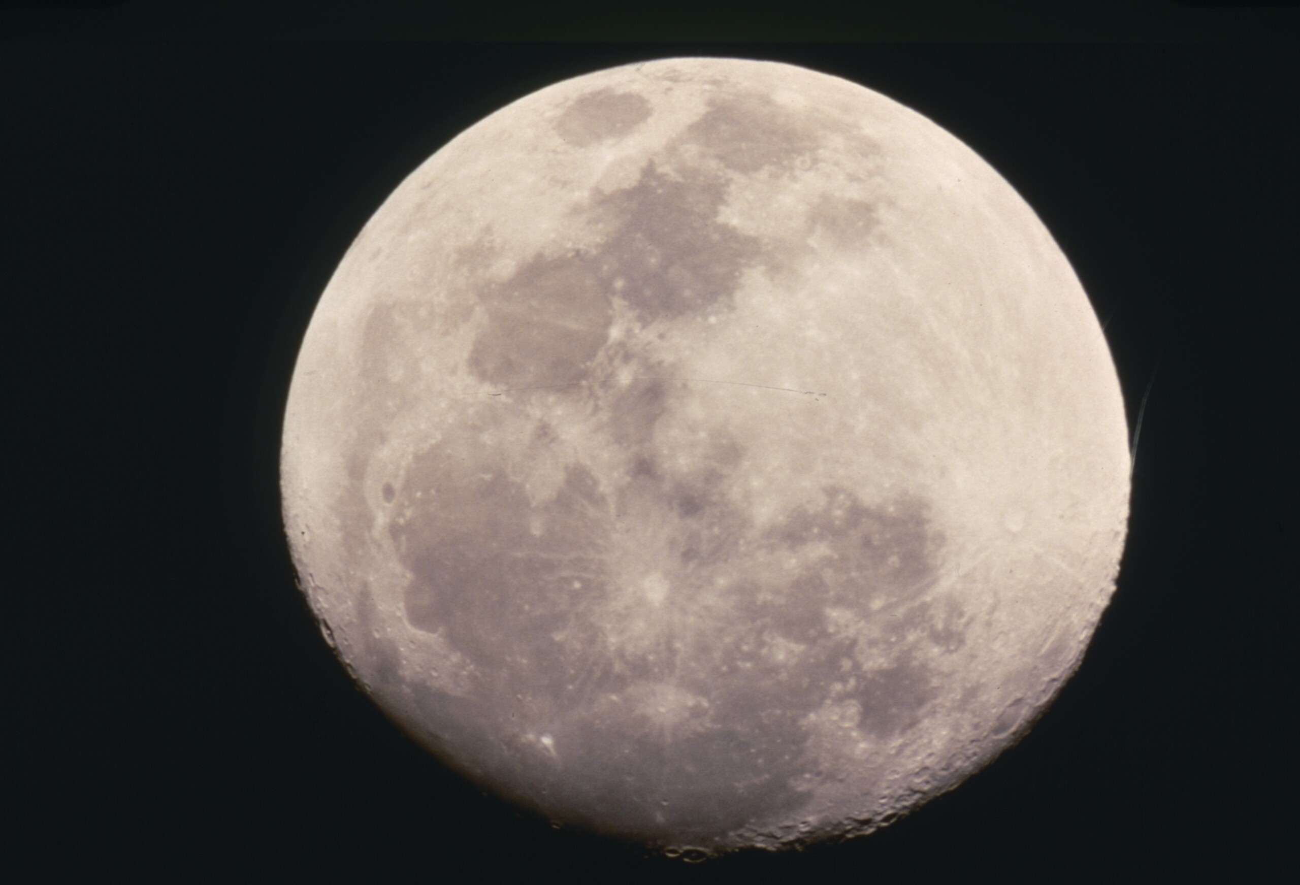 espace un astronaute italien marchera sur la lune scaled