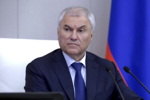 ukraine moscou met en garde lue ceux qui utilisent des produits russes sont voues a sendetter