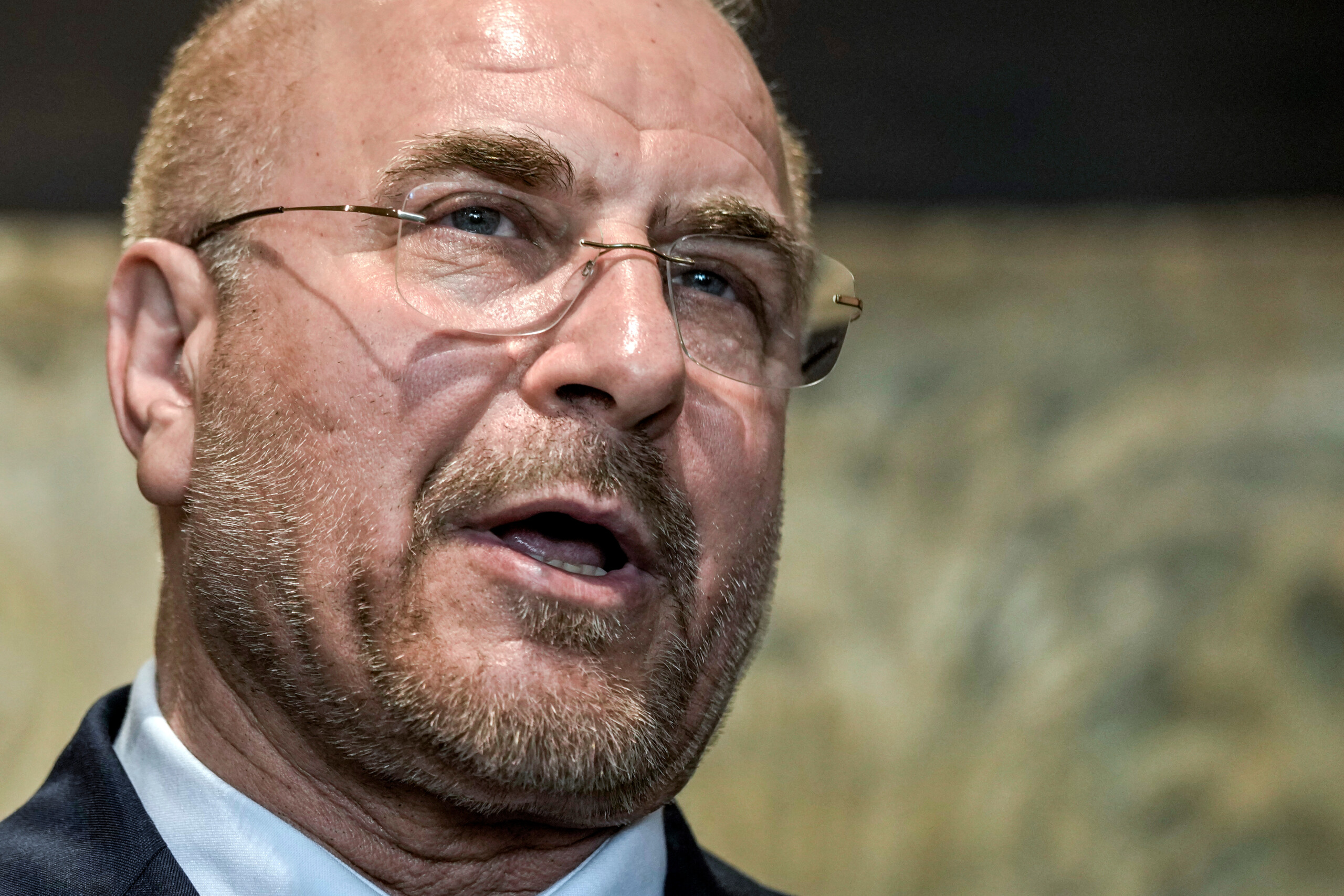 iran ghalibaf se moque des etats unis la guerre passe du changement de regime a la recuperation des pilotes scaled