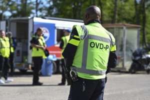 pays bas explosion devant un centre chretien pro israelien