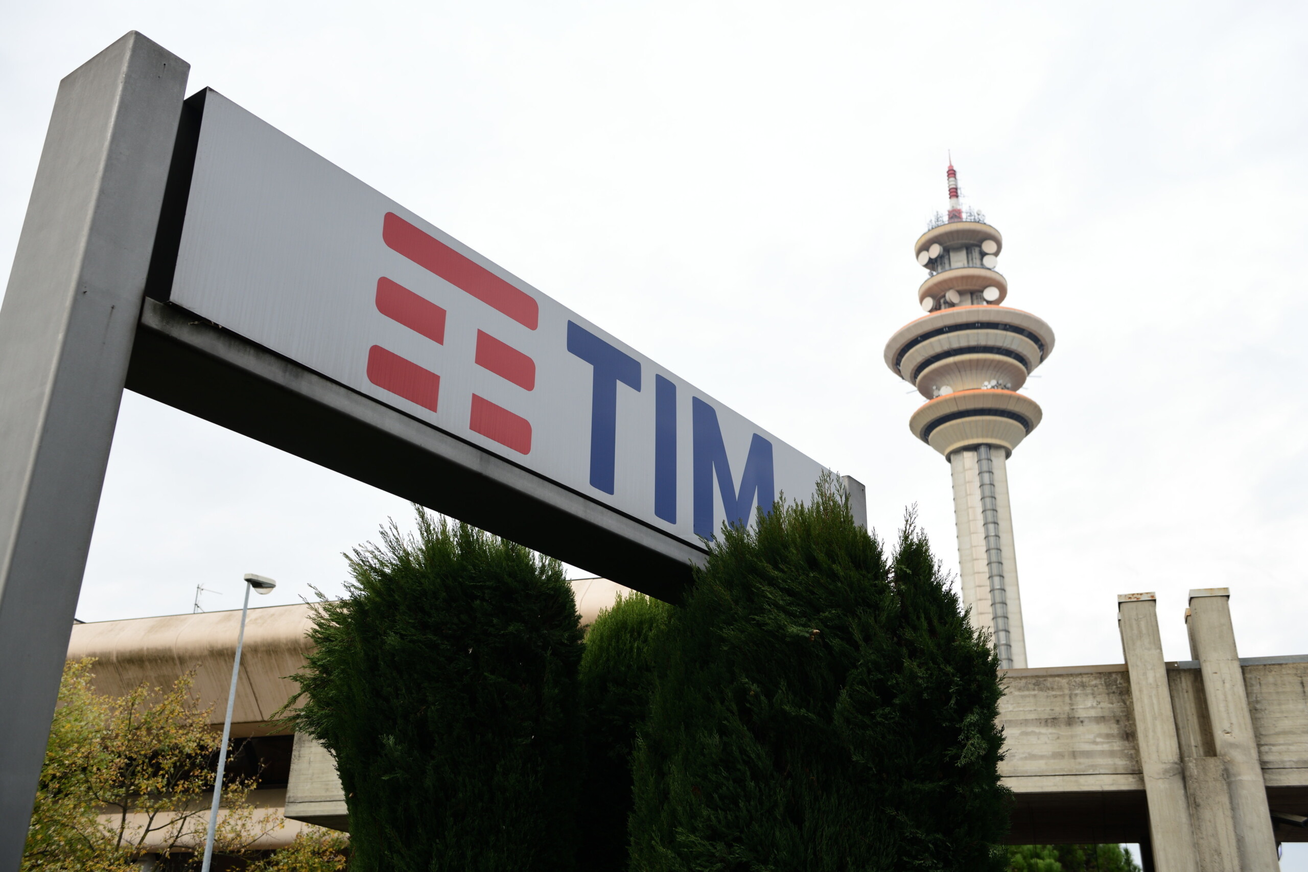 tim la commission europeenne donne son feu vert a la vente de sparkle a retelit mef scaled