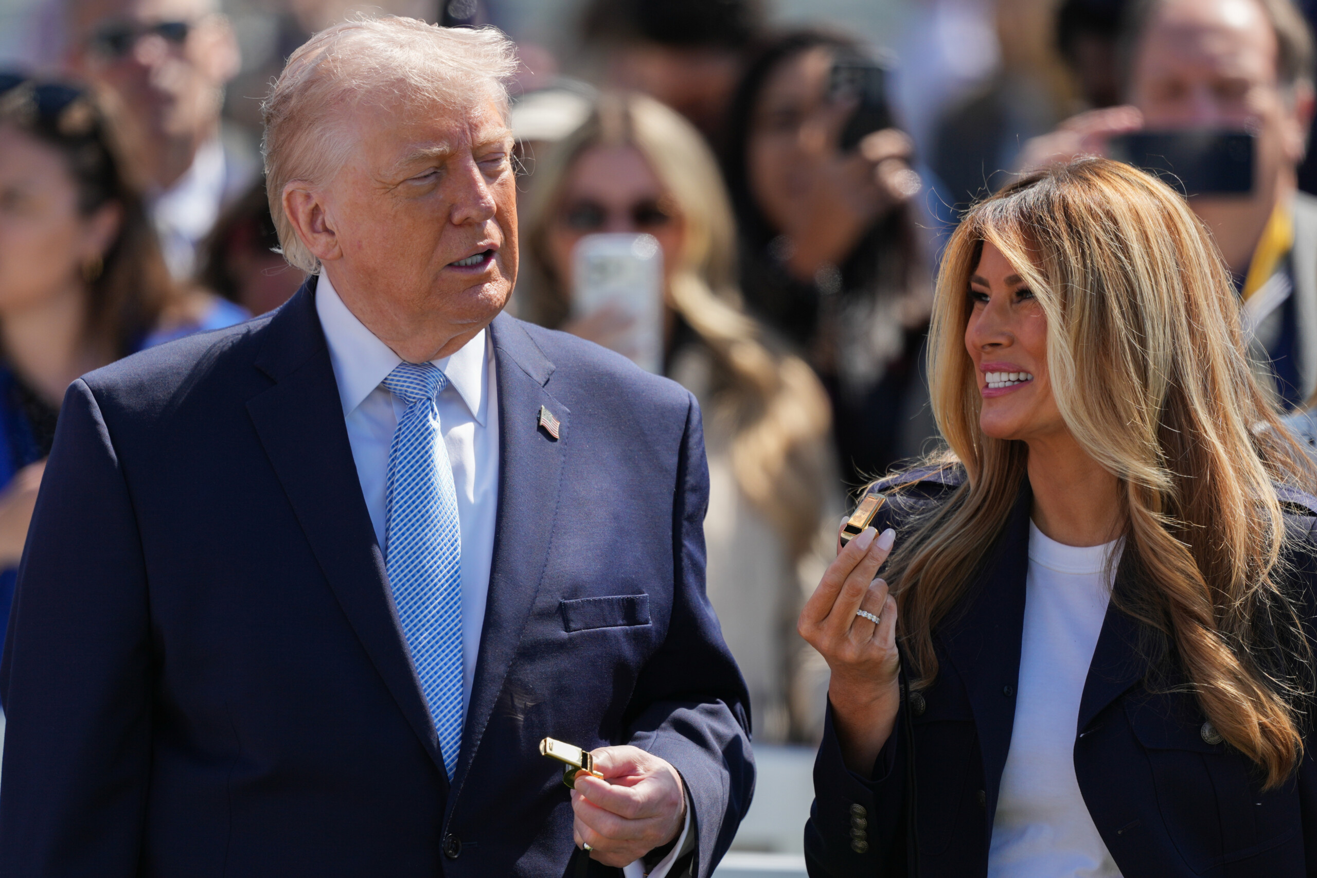 usa trump melania avait le droit de parler depstein scaled