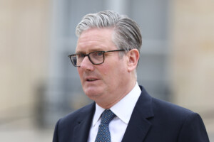royaume uni ministres unis pour la defense starmer apres laffaire mandelson