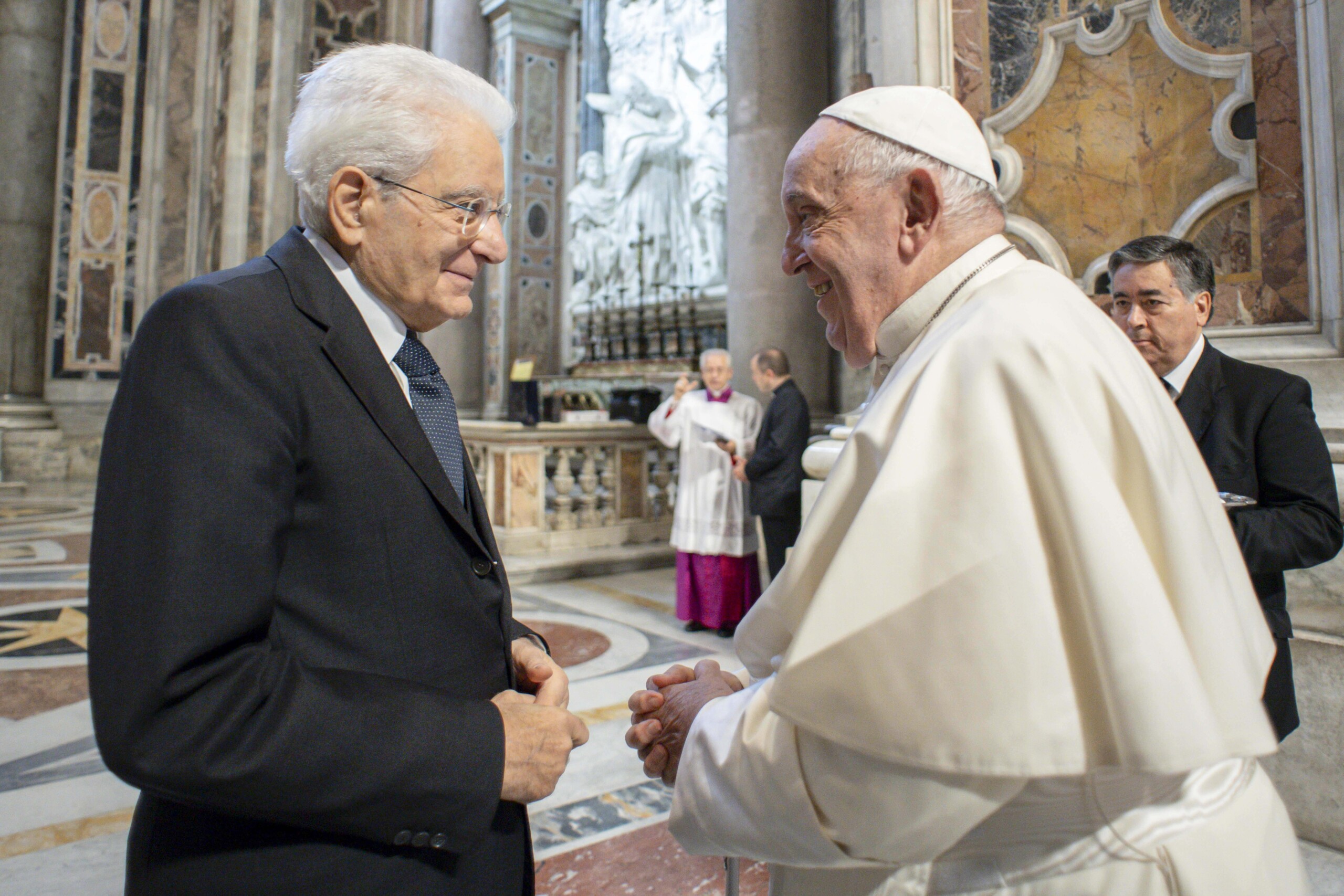 le pape francois mattarella un infatigable artisan de la paix scaled