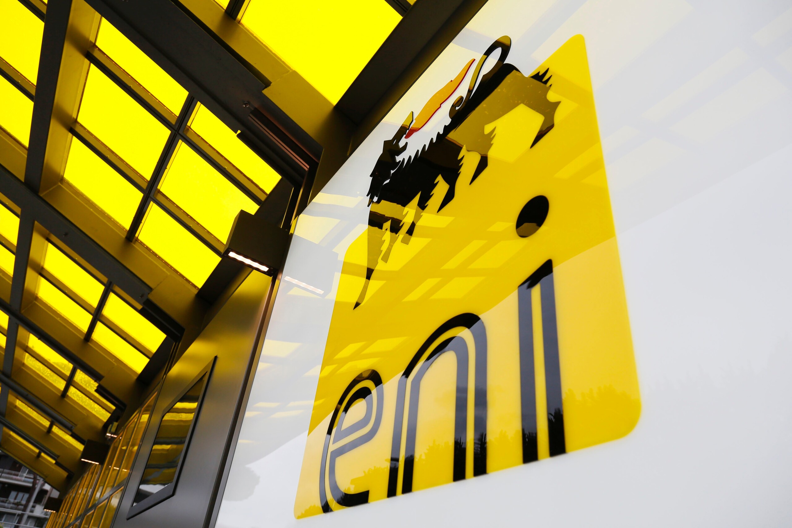 eni affiche un benefice net ajuste de 13 milliard deuros au premier trimestre 2026 scaled
