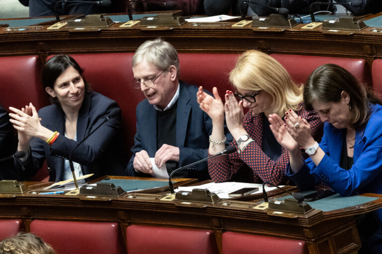 le decret loi sur la securite ironie de cuperlo pd et citation a comparaitre devant lassemblee de cetto la qualunque