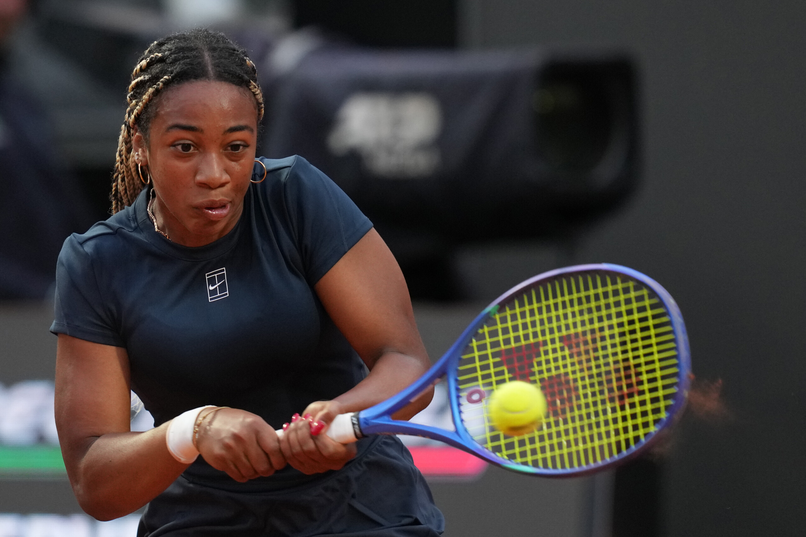tennis wta madrid litalienne grant eliminee au deuxieme tour scaled