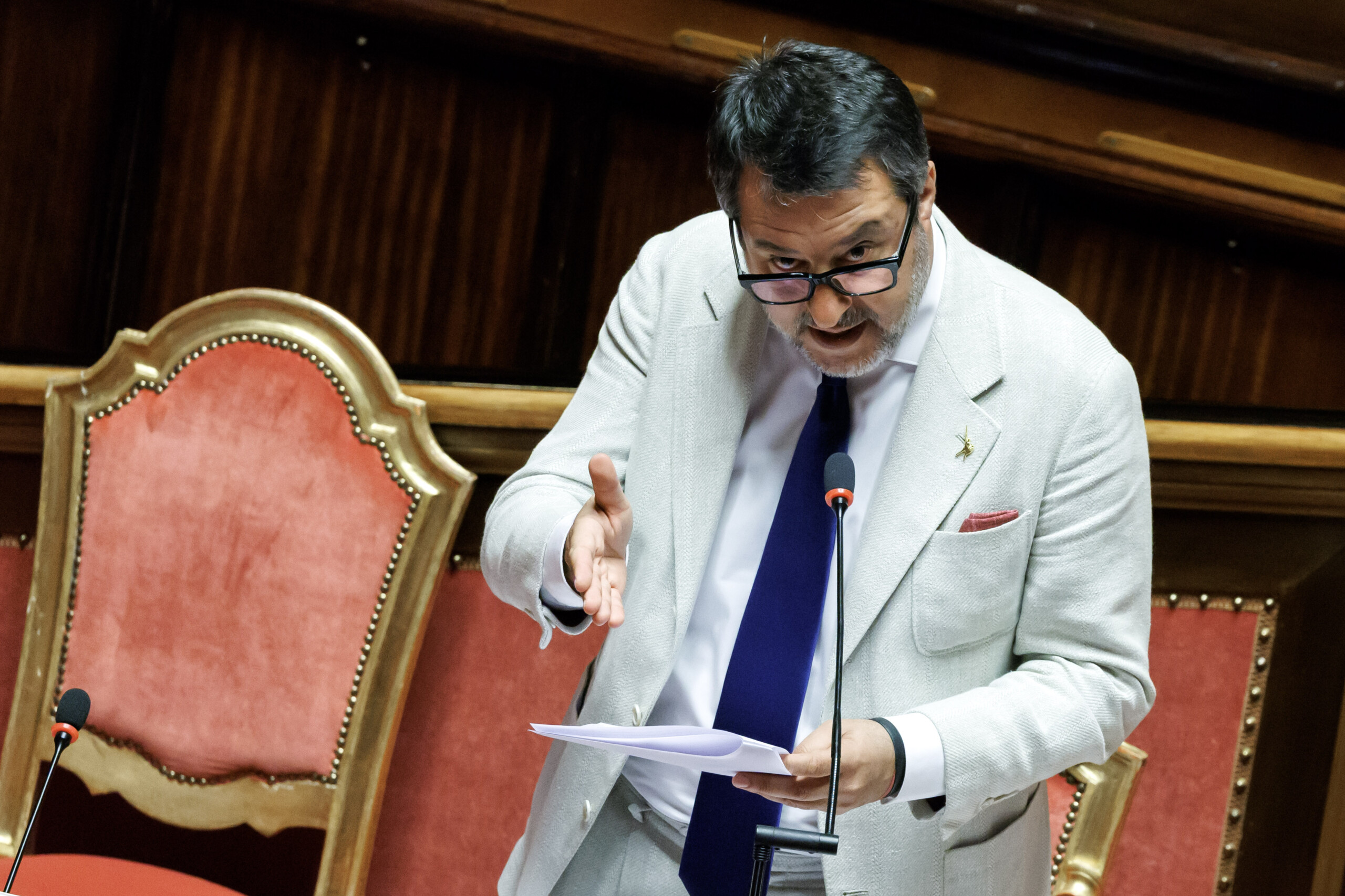 carburants salvini reserves de carbureacteur pour tout le mois de mai pas de risque pour la continuite des vols scaled