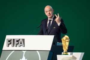 fifa infantino liran participera a la coupe du monde et jouera aux etats unis