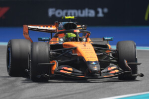 f1 gp de miami norris decroche la pole pour la sprint puis antonelli et piastri