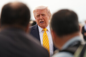 etats unis trump relance sur truth linterview de salvini a breitbart