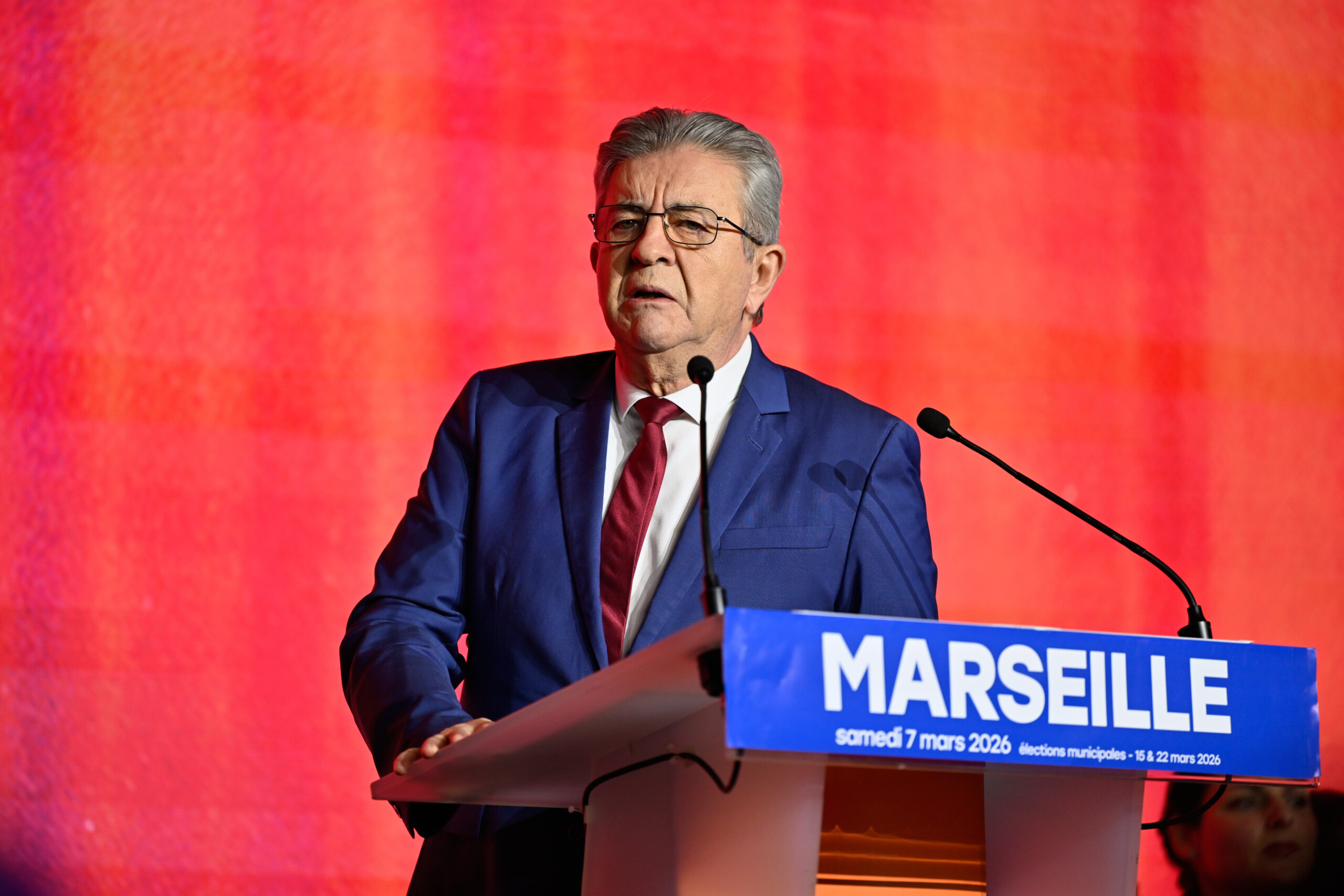 france melenchon annonce sa candidature a la presidence scaled