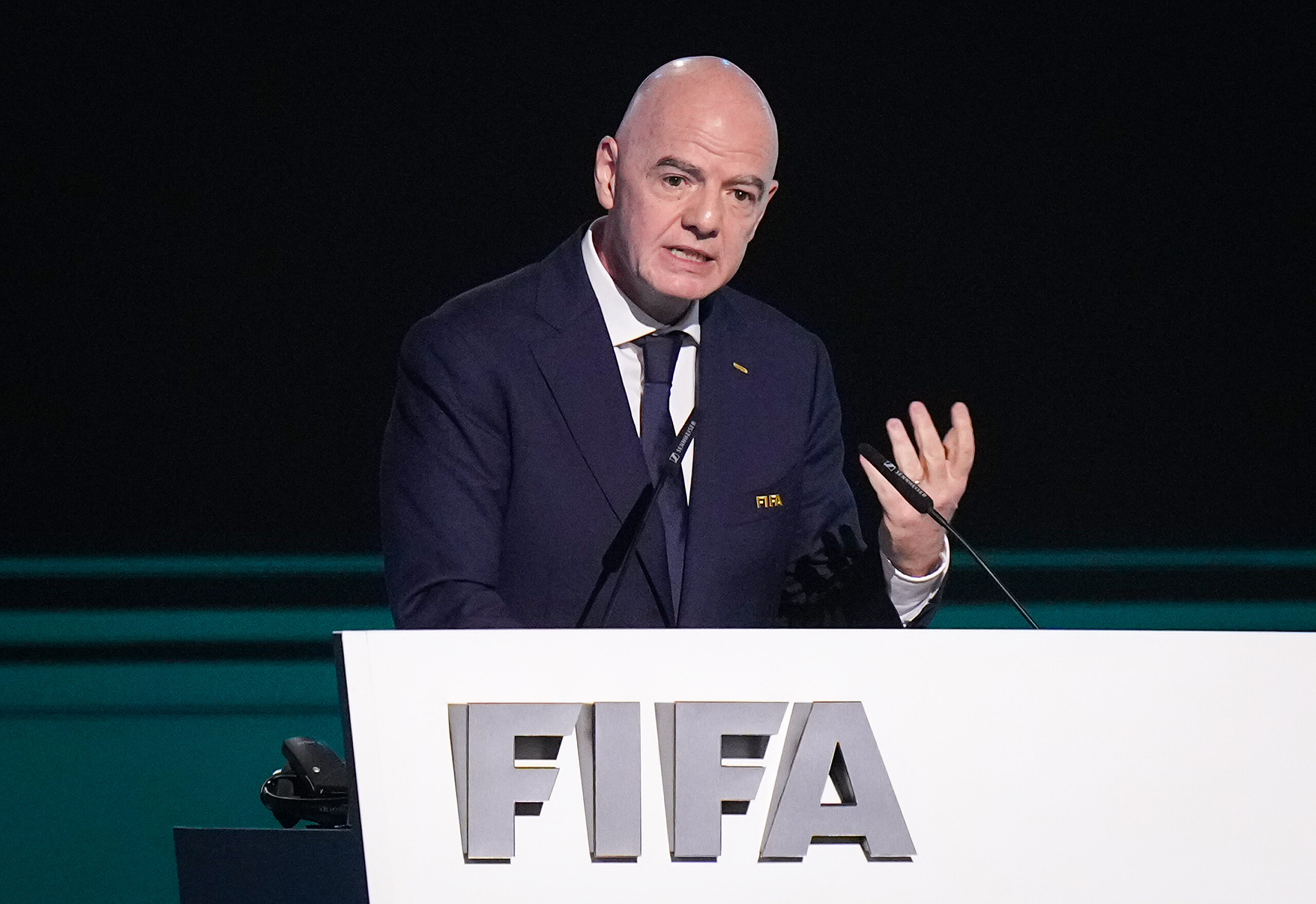 inter infantino celebre lui aussi le titre de champion amala scaled