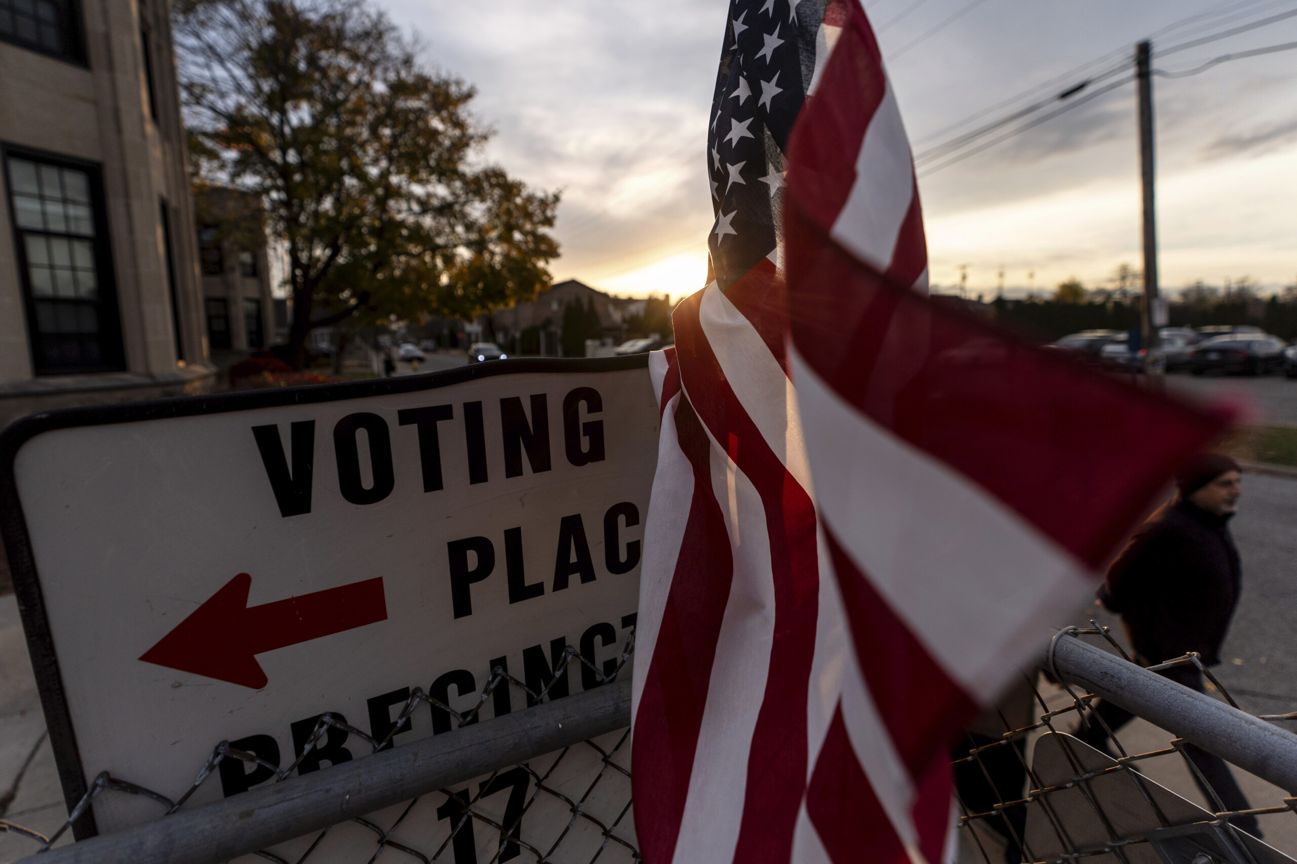 etats unis elections dans lindiana lohio et le michigan les democrates se renforcent en vue des elections de mi mandat scaled