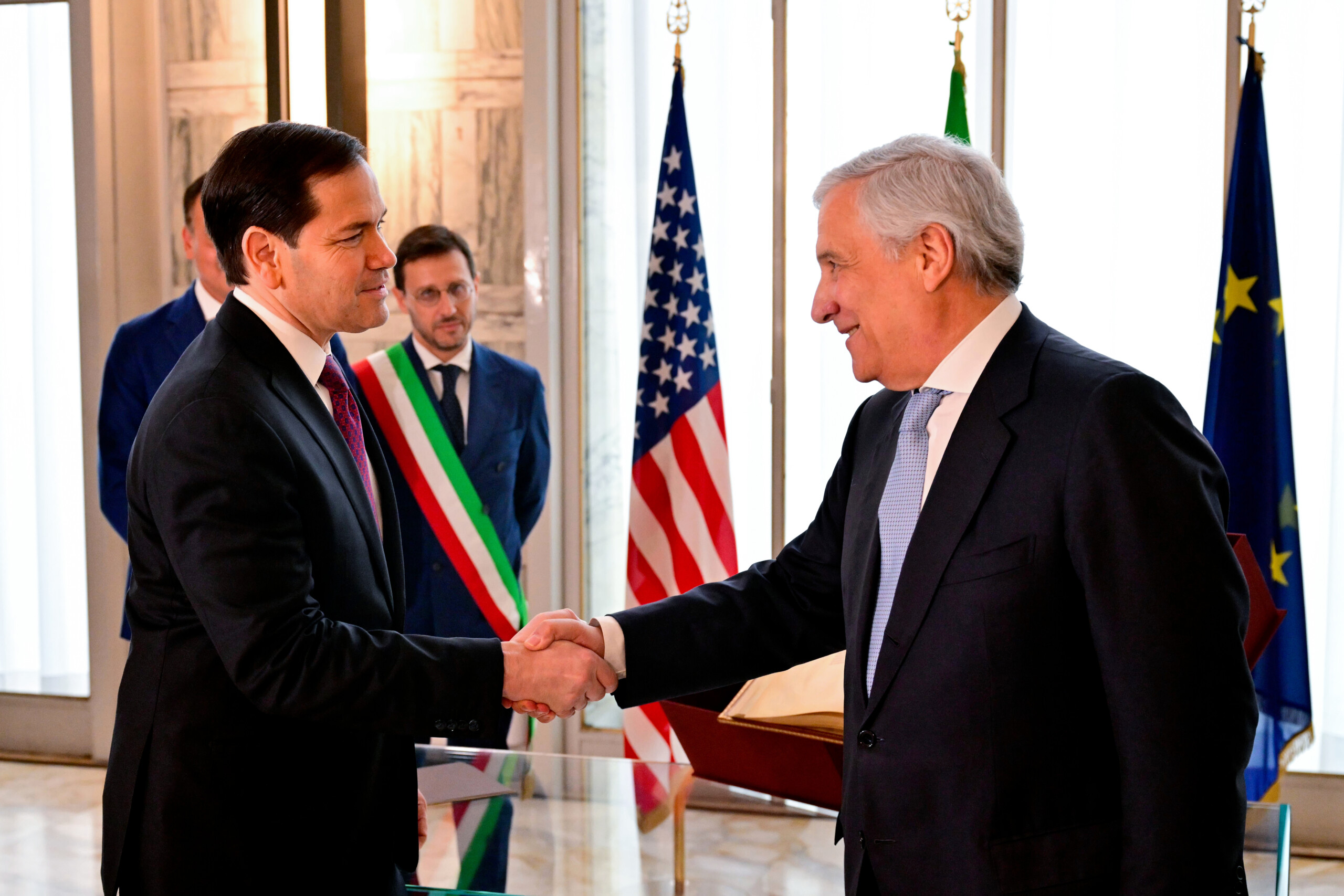 italie etats unis rubio jai discute avec tajani de la liberte de navigation et de la fin de la guerre en ukraine scaled