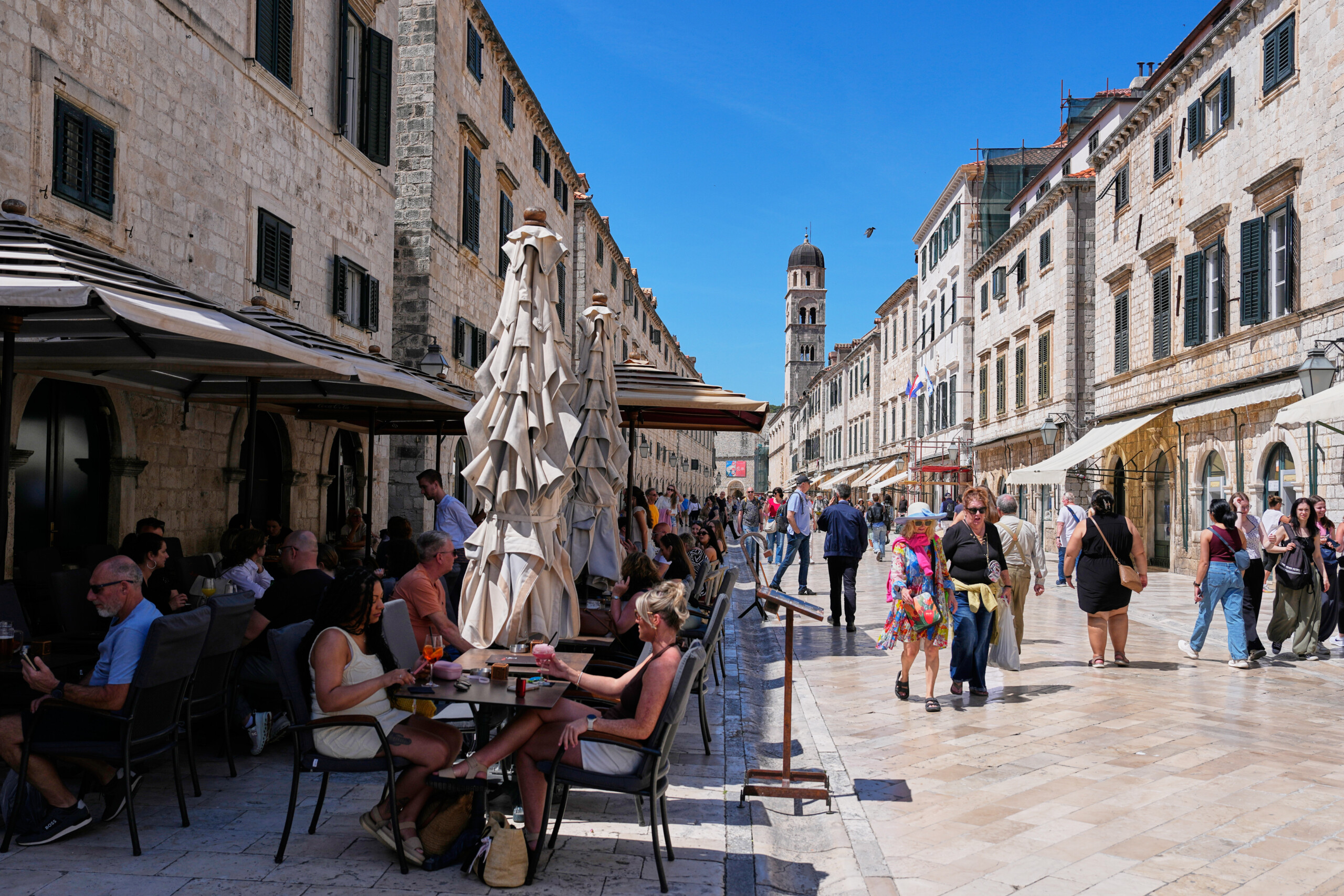 emploi confesercenti en six ans 177 000 travailleurs independants ont disparu dans les secteurs du commerce et du tourisme scaled