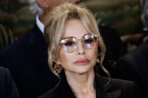 marina berlusconi il ny a eu aucun contact ni aucune negociation de ma part avec le pd et le centre gauche