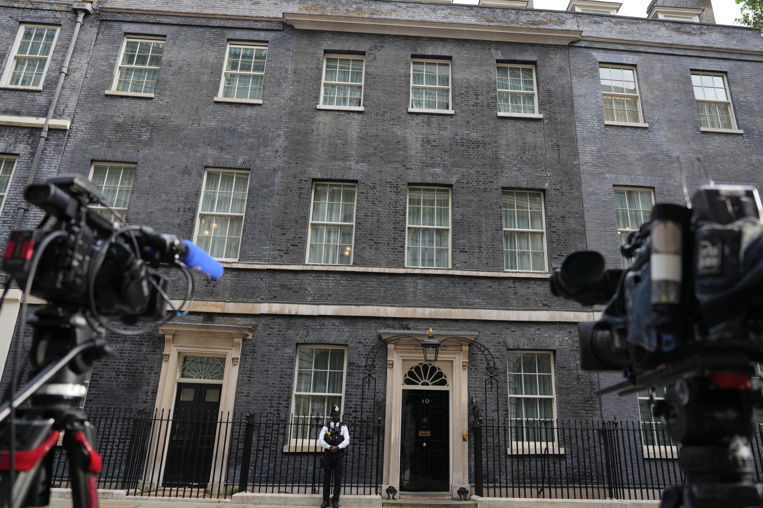 royaume uni les ministres se reunissent a downing street pour une reunion cruciale pour lavenir de starmer scaled