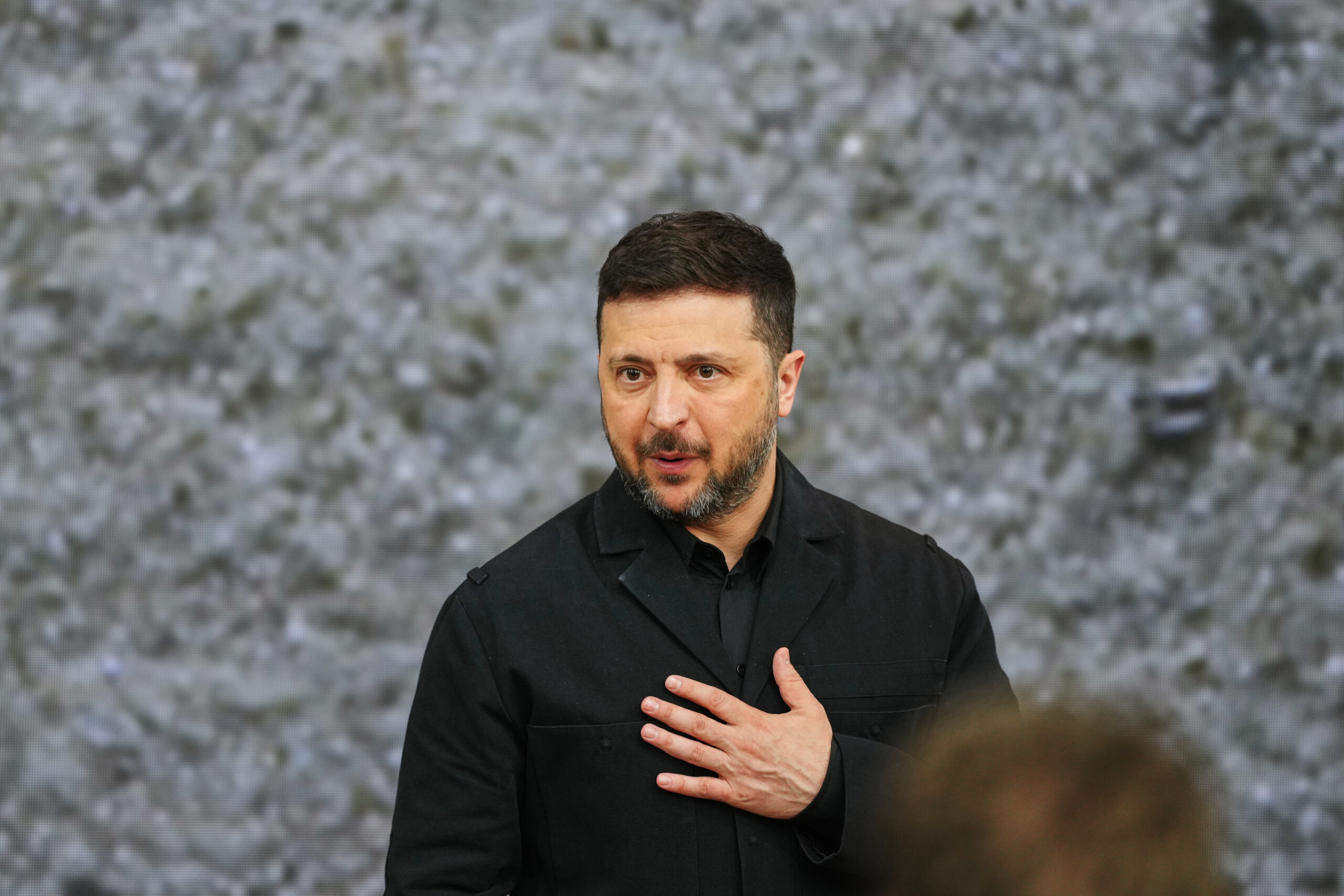 ukraine zelensky plus de 200 drones lances depuis la russie apres lexpiration de la treve scaled